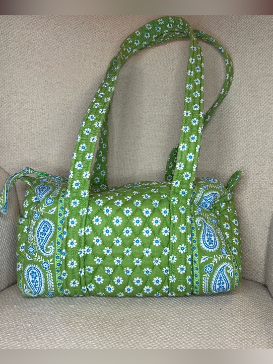 Vera Bradley Handbags - Vera Bradley Apple Green 100 bag